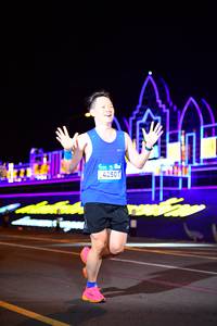 BIB: 4250
                            <button type="button" onclick="openModal(22869109)" class="btn btn-primary btn-sm float-right btn-popup" data-toggle="modal" data-target=".modal-high-quality">
                        <i class="fas fa-shopping-cart"></i> Add to Cart
                    </button>
                                            <button type="button" onclick="isThisMe(22869109, true)" class="btn btn-success btn-sm float-right btn-popup btn-isme hidden" data-toggle="tooltip" data-placement="bottom" title="นี่คือรูปของคุณใช่ไหม คลิกที่นี่เพื่อเอาเข้าอัลบั้ม">
                        <i class="fas fa-plus"></i> Add to album
                    </button>
                    <button type="button" onclick="isThisMe(22869109, false)" class="btn btn-warning btn-sm float-right btn-popup btn-isnotme hidden">
                        <i class="fas fa-ban"></i> Remove from album
                    </button>